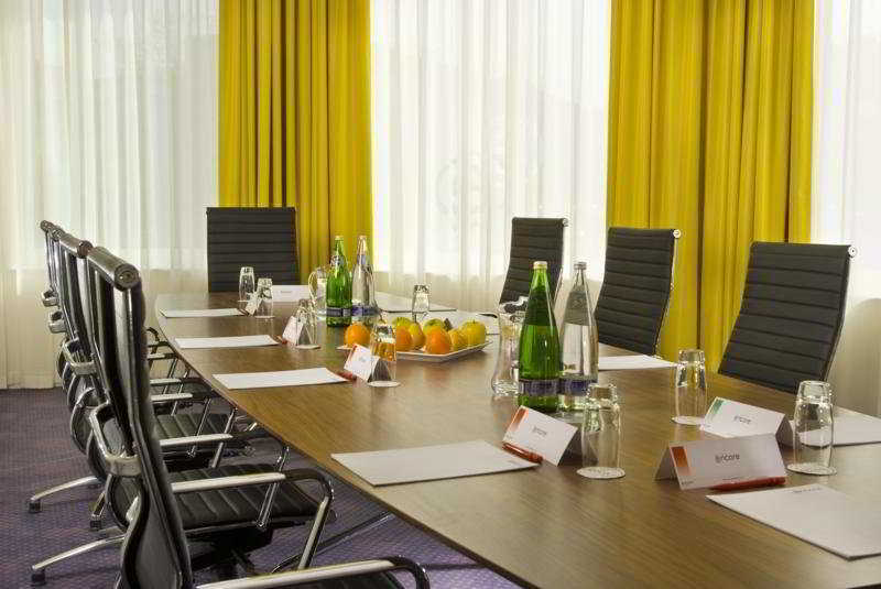 Ramada By Wyndham Hotel Belfast