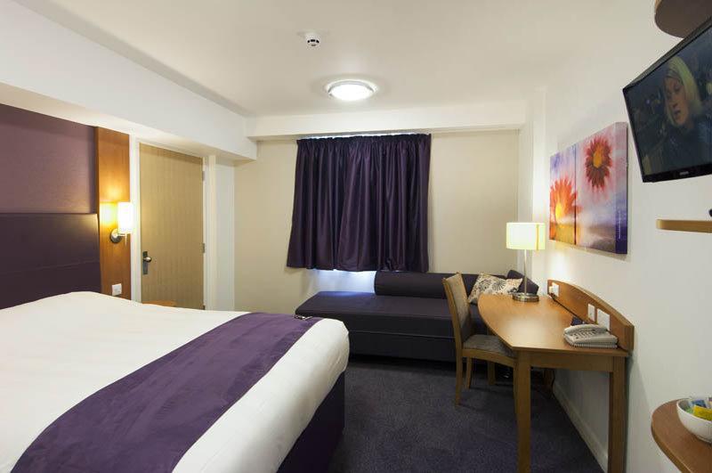 Hotel Premier Titanic Quarter 3*