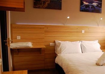 Botanic Rest Queens Quarter Hotel 3*