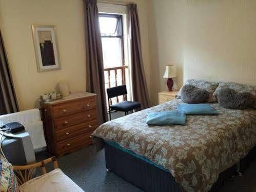 Oyo Queens Quarter 2* Belfast