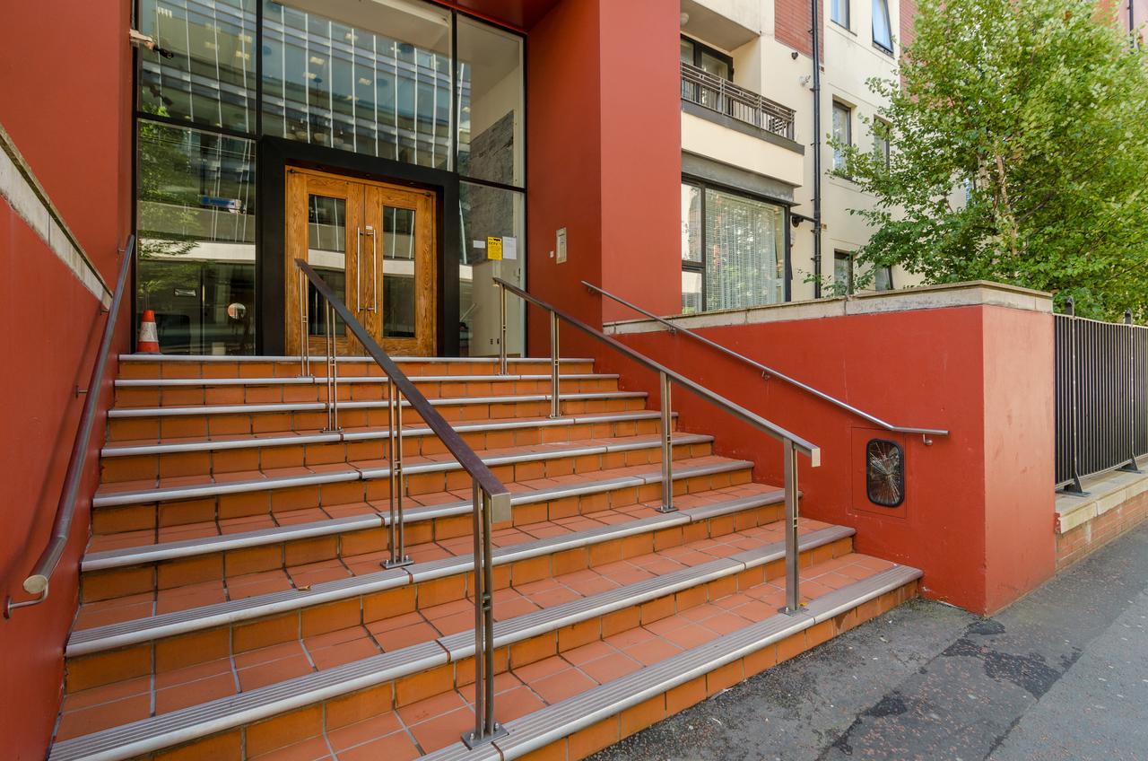 Central City Apartment - Free Parking Apartment *