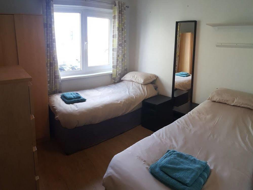 Stranmillis Court *