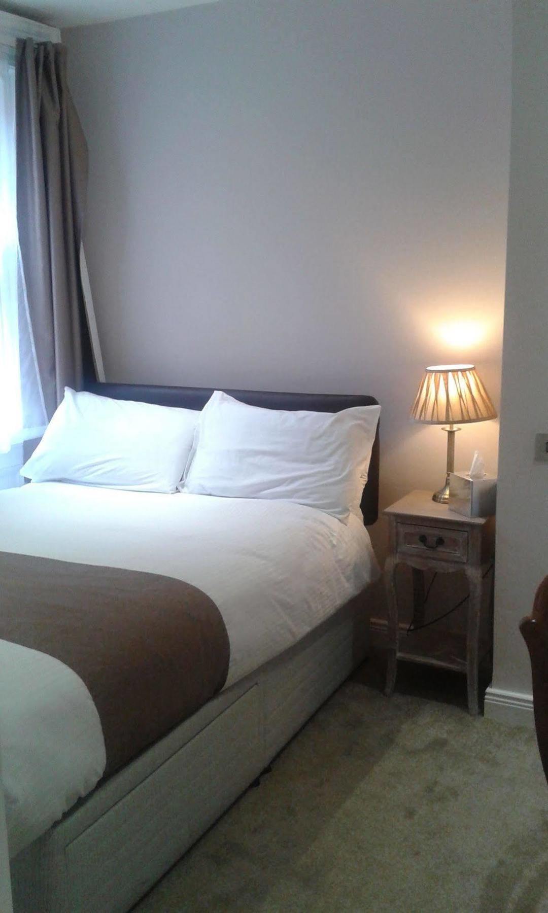 Bed & Breakfast Harpers 4*