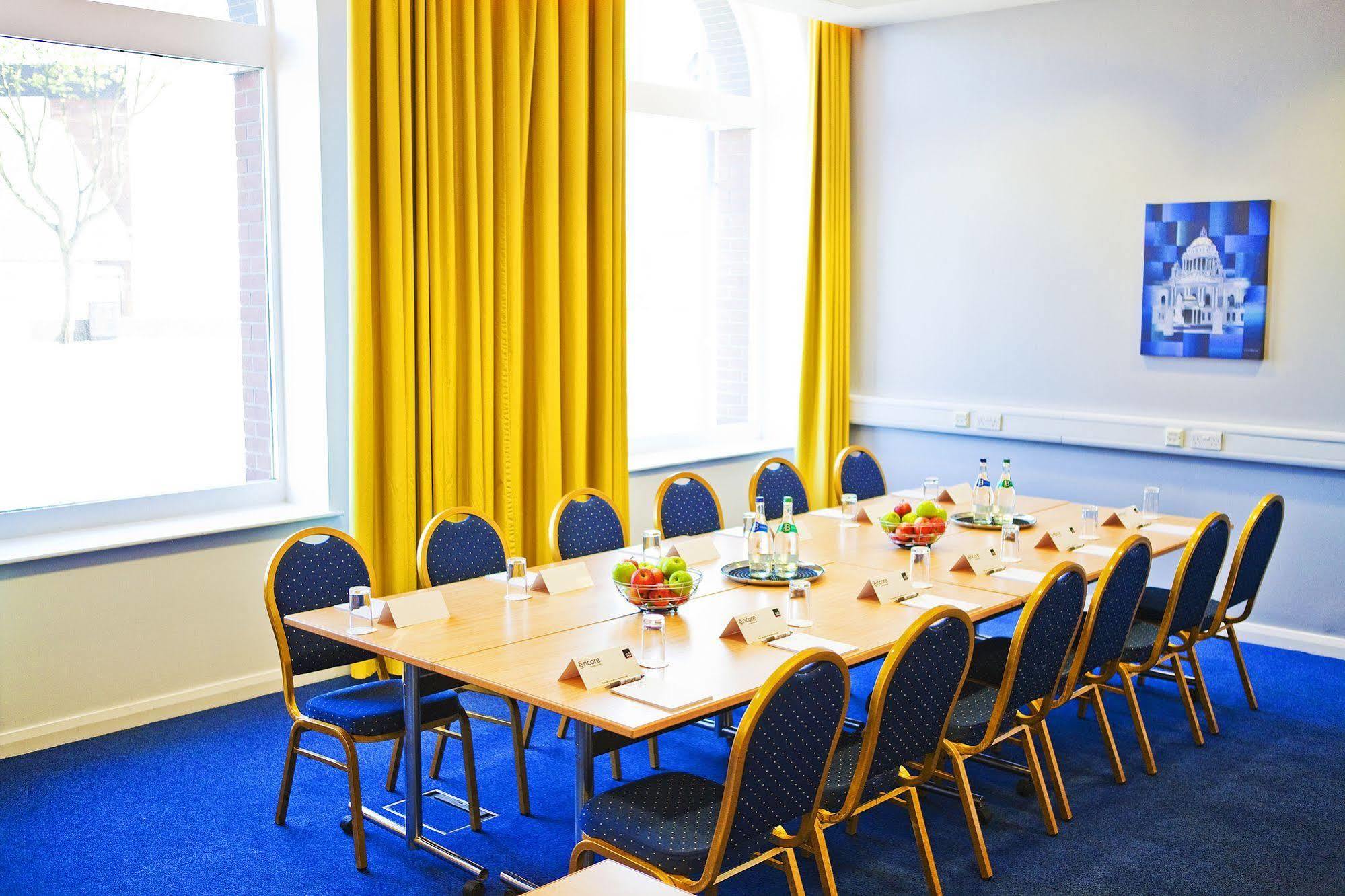 Ramada By Wyndham 3* Belfast