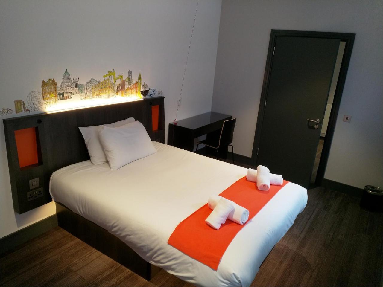Hotel Easyhotel