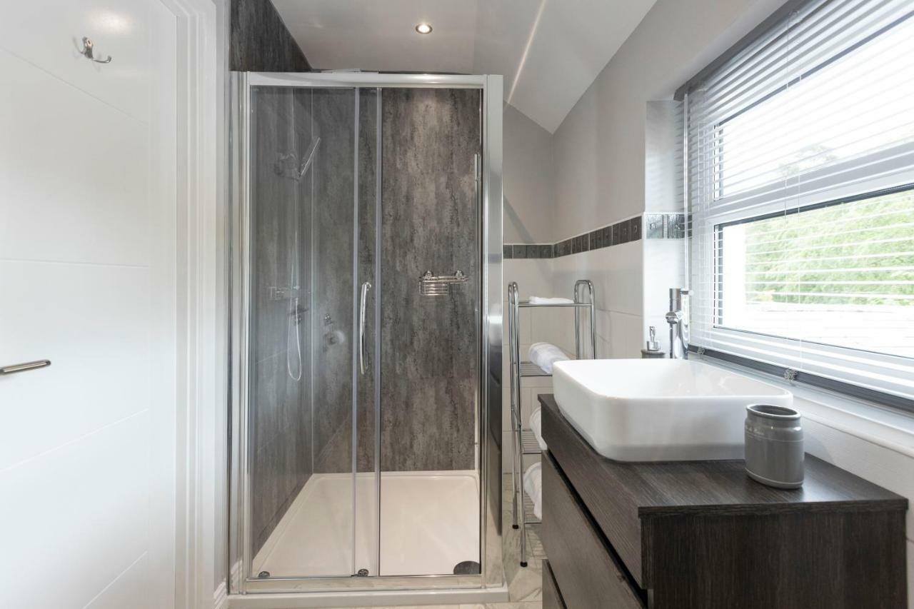 Chestnut House, Beautiful, Spacious & Comfortable Holiday home *