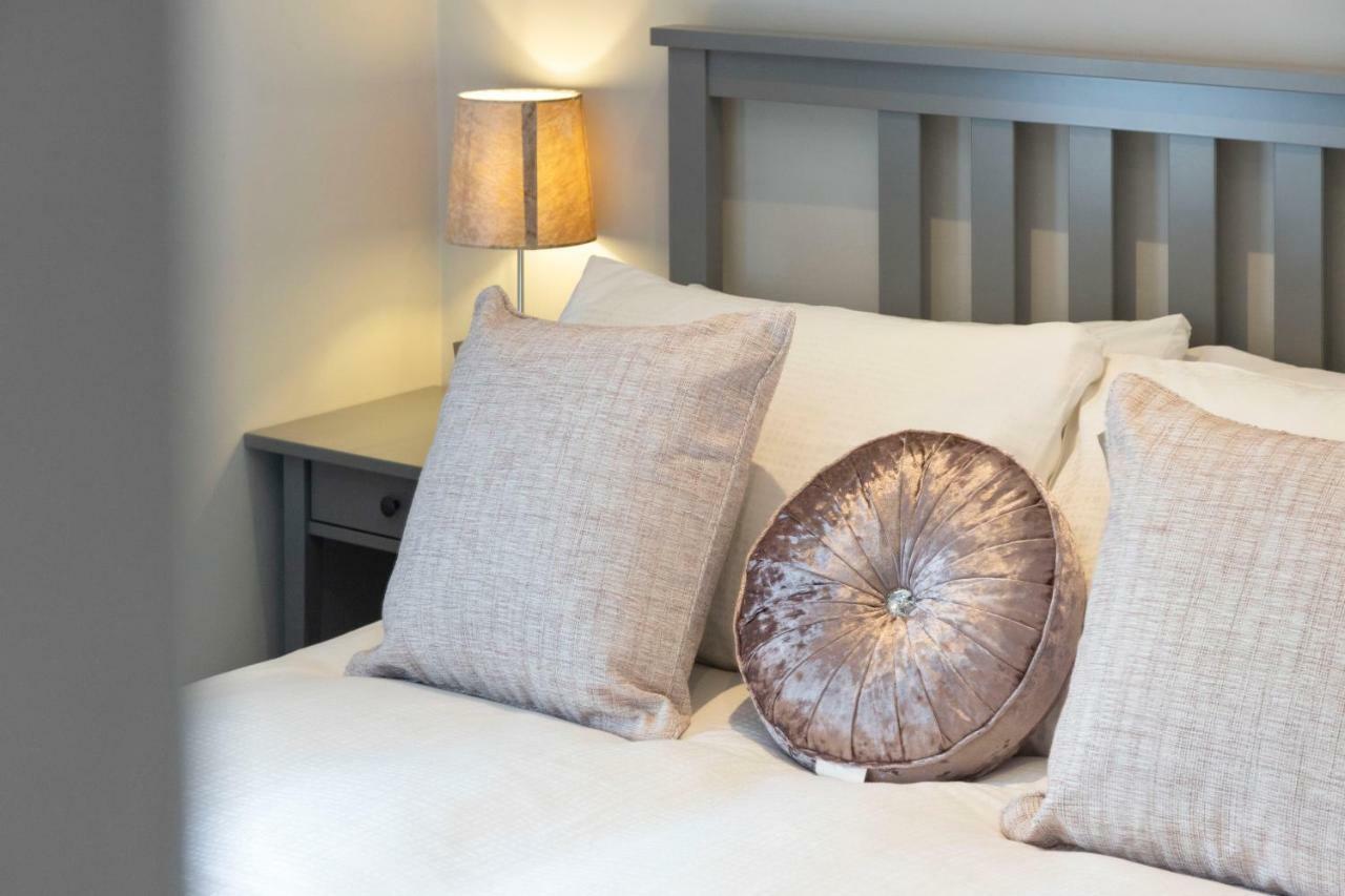 Chestnut House, Beautiful, Spacious & Comfortable Holiday home *