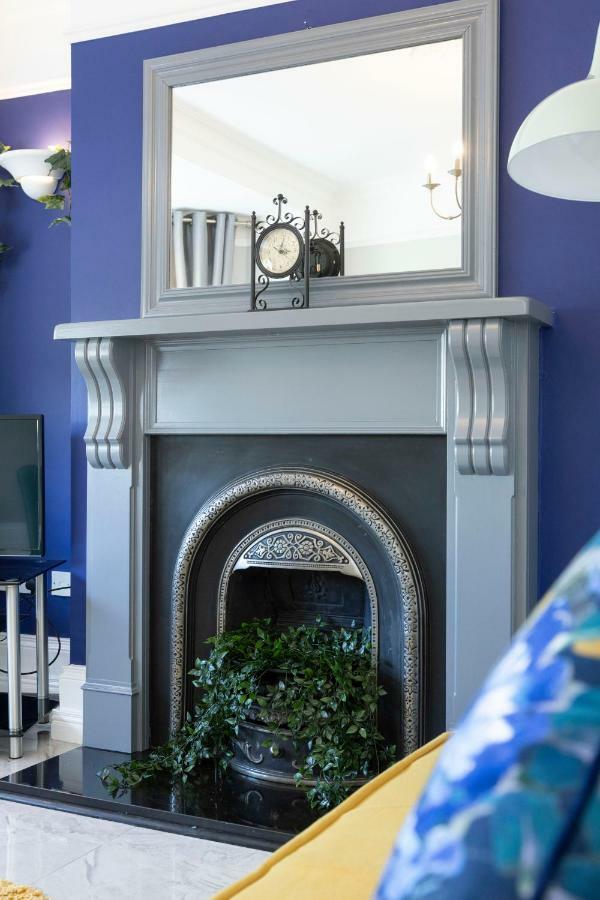 Chestnut House, Beautiful, Spacious & Comfortable Holiday home *