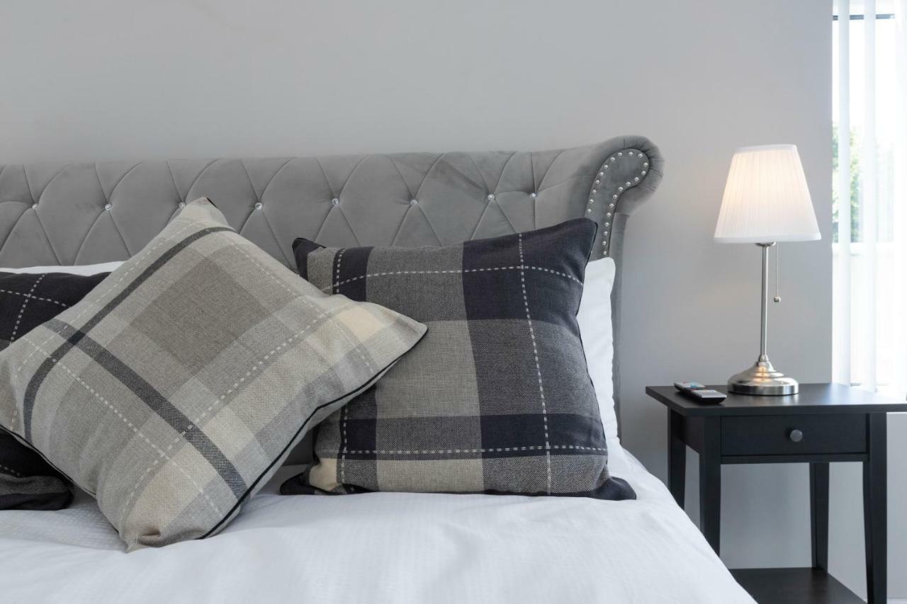 Chestnut House, Beautiful, Spacious & Comfortable * Belfast