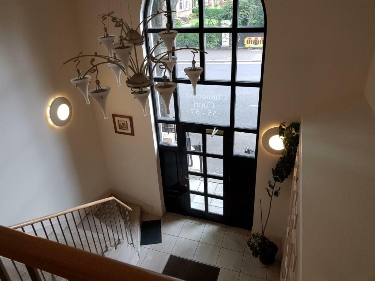 Apartment Chancellors Court