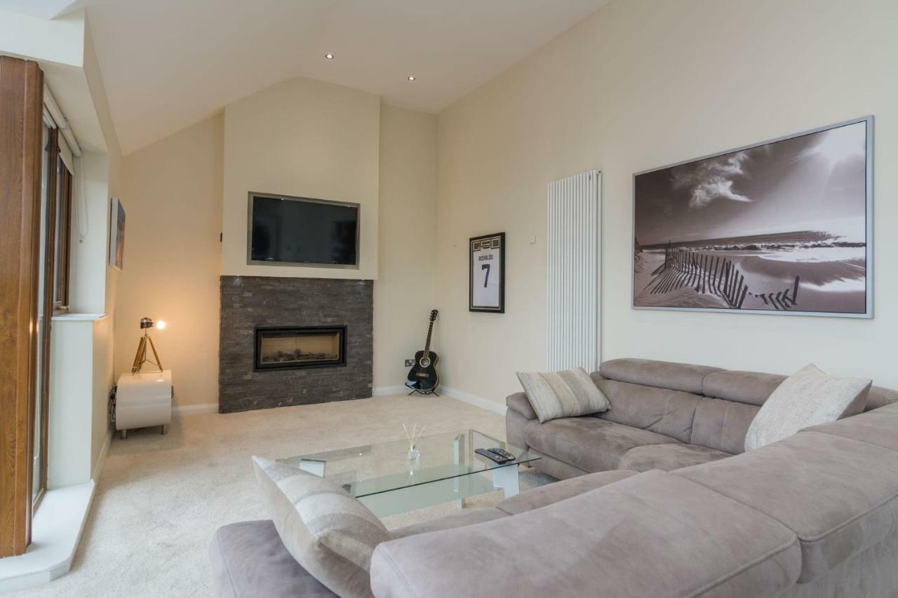 Penthouse, Park Royal Apartments, 841 Lisburn Road Apartment Belfast