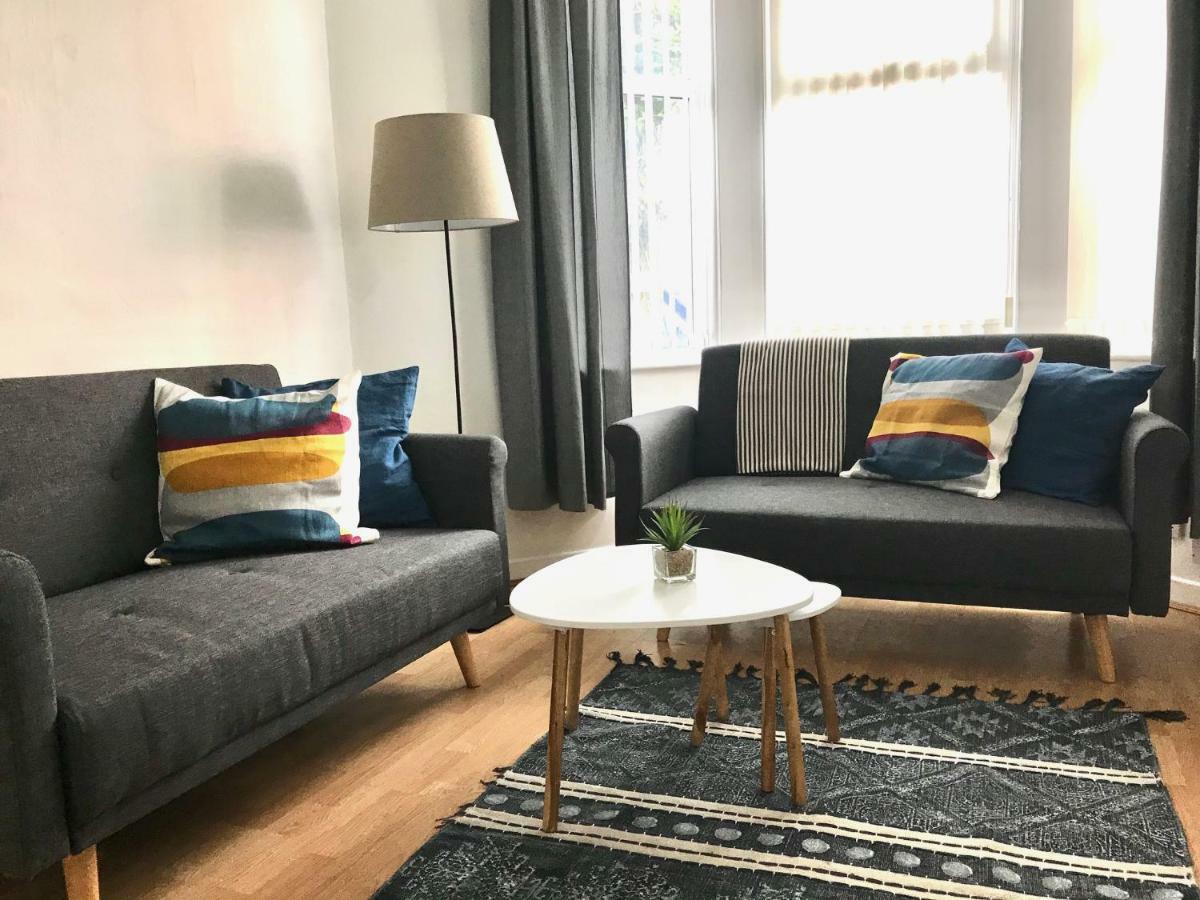 Castleton Townhouse Apartment