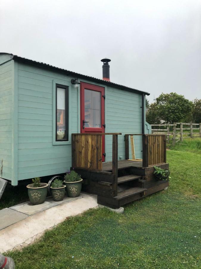 Luxury tent Clydesdale Shepherds Hut *