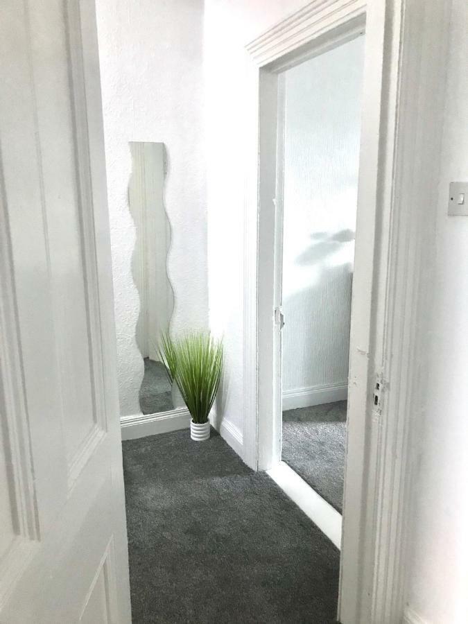 Castleton Townhouse Apartment *