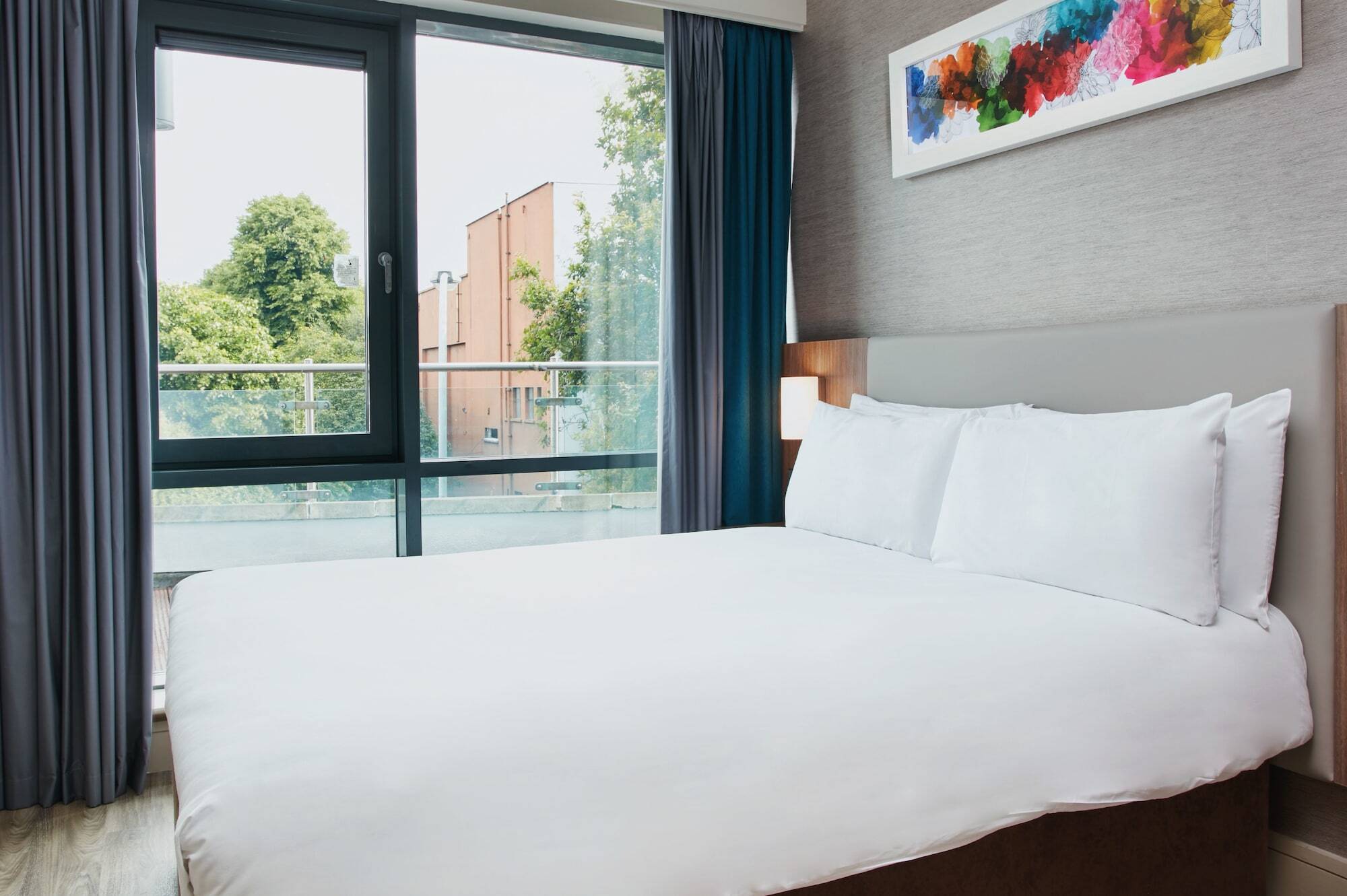 Apartment Cordia Serviced - Free On-site Parking