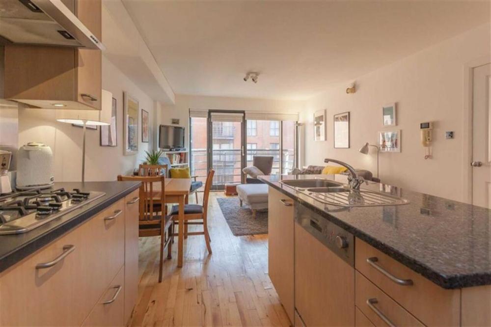 Apartment Central Park, 33 Alfred Street, Belfast, Bt2 8ed