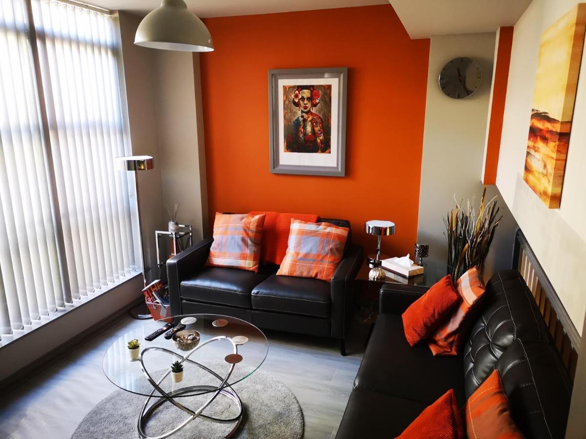 City Centre Penthouse With Parking And Balcony Apartment