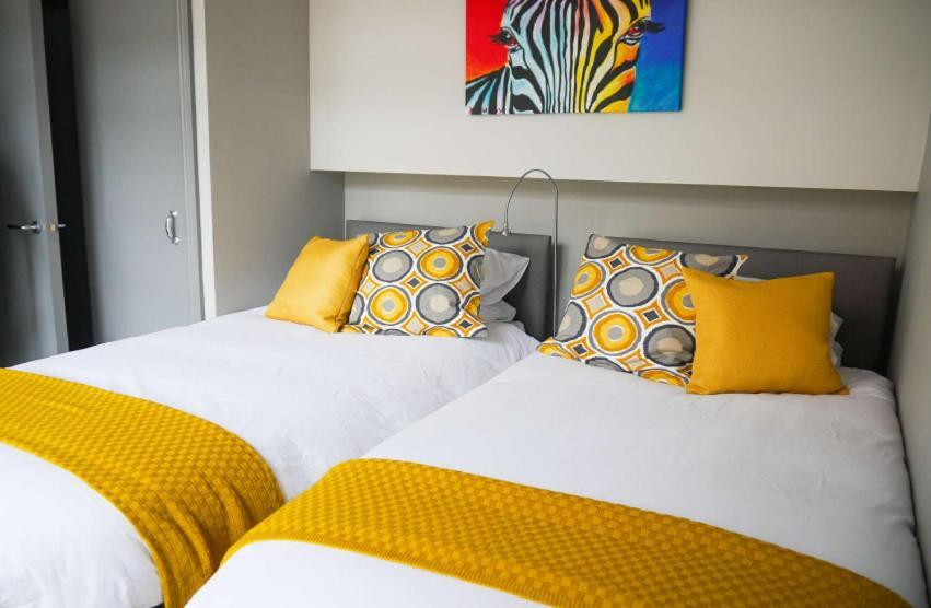 City Centre Penthouse With Parking And Balcony * Belfast