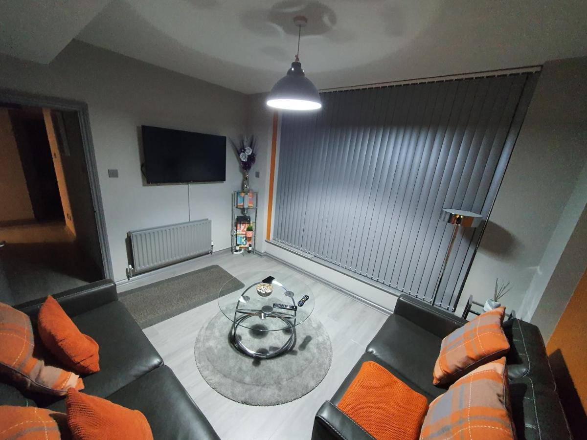 City Centre Penthouse With Parking And Balcony *