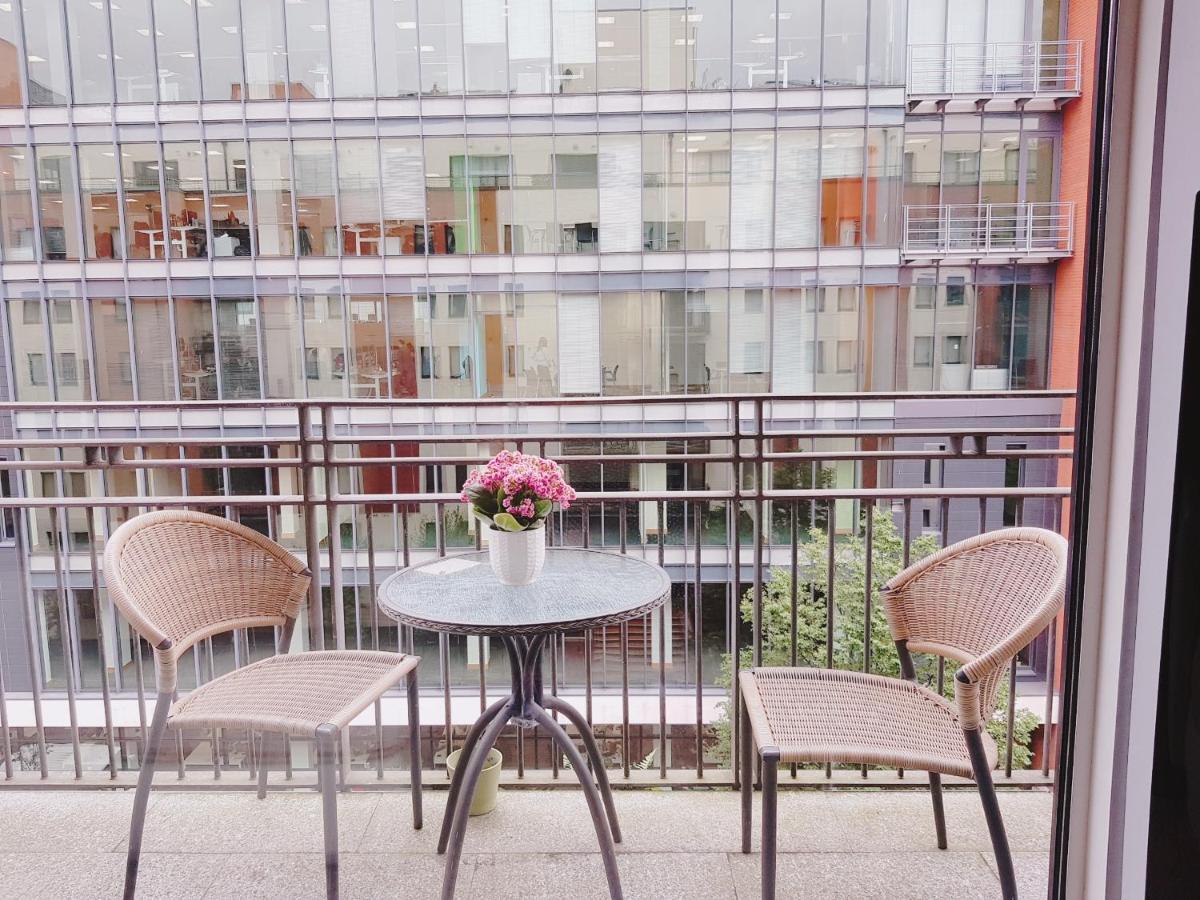 Central City Apartment - Free Parking Belfast