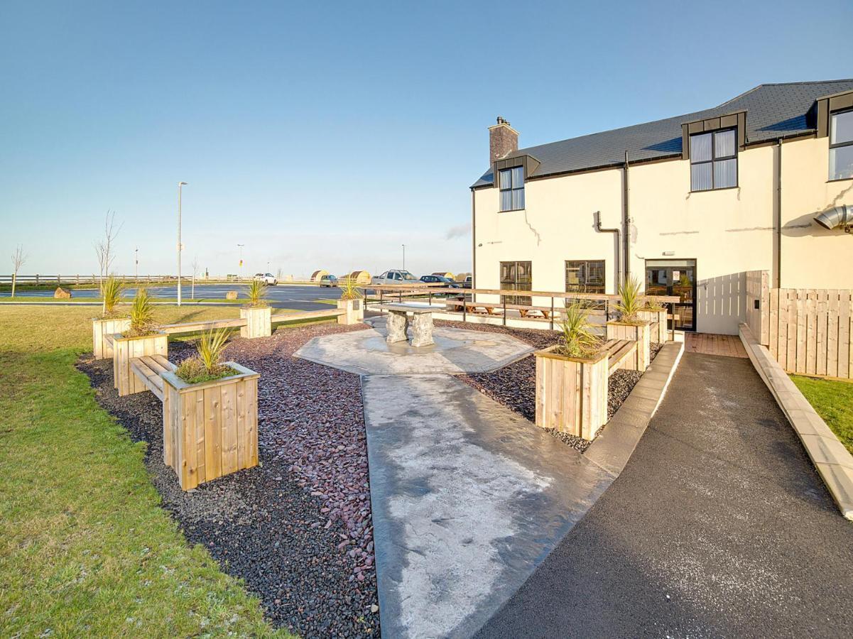 Standing Stones 4* Belfast