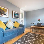 Pass The Keys - 2Br Luxury Apartment With Jacuzzi Bath