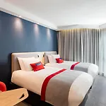 Holiday Inn Express Belfast City By Ihg