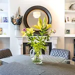 Pass The Keys Wonderful 3Br Townhouse Top Location Cafes