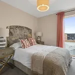 Belfast City Centre, Sleeps 6