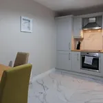 Chic Studio Apartment Central Belfast Sleeps 2.