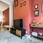 Pass The Keys Belmont Bolthole 2 Bed Bars And Eateries Abound