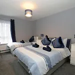 Harbour View City Centre Apartment