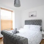 Belfast 2 Bed Apartment Ballyhackamore