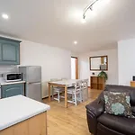 Belfast 2 Bed Apartment Ballyhackamore