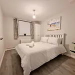 Contemporary City Centre Flat