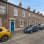 Staybynumbers - Belfast City Centre - 3 Bed, 3 Bathroom & Parking