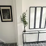 Luxury Belfast Stay - Townhouse