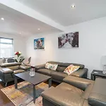Belfast Newly Refurbished 3 Bed House