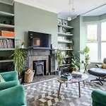 Gorgeous Homestay