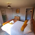 2Br Spacious City Centre Apartment