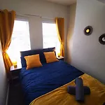 4Br Modern Botanic House
