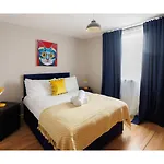 Central Belfast Apartments Queen\'S Quarter
