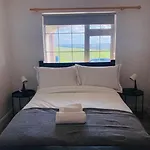 Valley Lodge 3 Bedroom Retreat In Craigantlet Hills