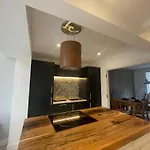 Edge Cottage- Newly Renovated