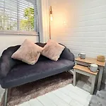 The Fourwinds Cosy Cabin- 15Mins To Belfast City