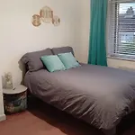 2 Bed Room House Available With Free Parking