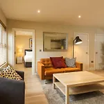 The Monet - Chic 1 Bd Apt -Gold Short Term Stays
