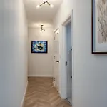 Stylish Belfast 2 Bedroom Apartment