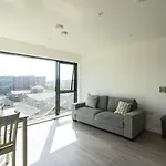2 Bedroom Apartment Belfast City Center
