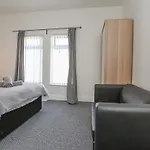 Donegall Avenue - Serviced Accommodation